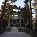 Schrein in der Abendsonne Schrein in der Abendsonne