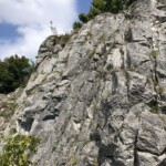 Fels in Pont-á-Lesse