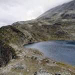 Bessvatnet mit Abhang zum Gjende Bessvatnet mit Abhang zum Gjende