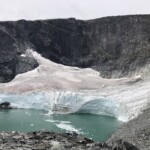Vesljuvbrean Gletscher - Man sieht wie groß er kürzlich war Vesljuvbrean Gletscher