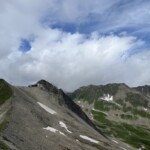 Sprengt man schonmal Berge weg für Skilifte